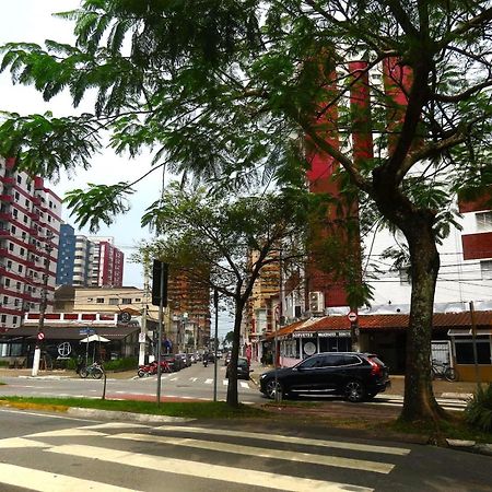 Sol & Mar 113: Beachfront Apartment with Balcony Praia Grande  Exterior photo